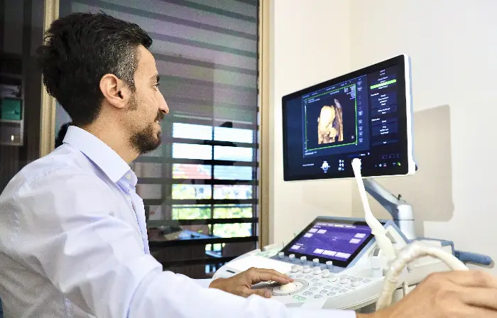 YNC Kadın Hastalıkları ve Doğum Uzmanı